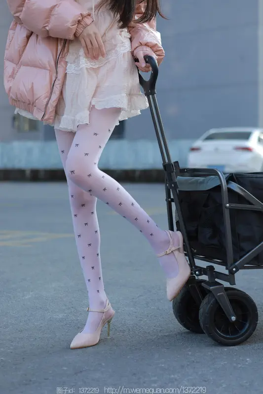 [IESS异思趣向] 2022.12.23 丝享家 1307 团团《长腿推车》 - IESS